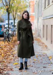 军绿色外套女明星,女明星们的穿搭典范